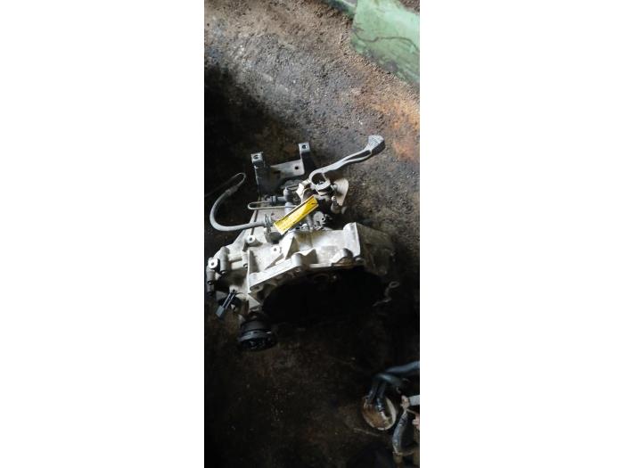 Gebrauchte Getriebe Volkswagen Polo IV (9N1/2/3) 1.4 16V 75 Preis € 200,00 Margenregelung angeboten von Umit Sloperij