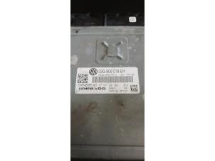 Engine management computer from a Volkswagen Touran (1T1/T2) 2.0 TDI 16V 170 2008