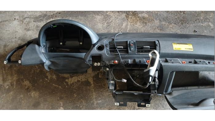 Używane Panel BMW 1 serie (E87/87N) 116i 1.6 16V Cena € 200,00 Procedura marży oferowane przez Umit Sloperij