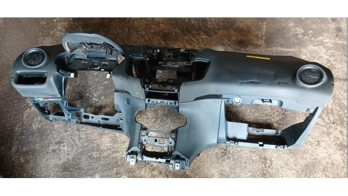 Begagnade Instrumentbräda Ford Fiesta 6 Pris € 150,00 Marginaltabell erbjuds av Umit Sloperij