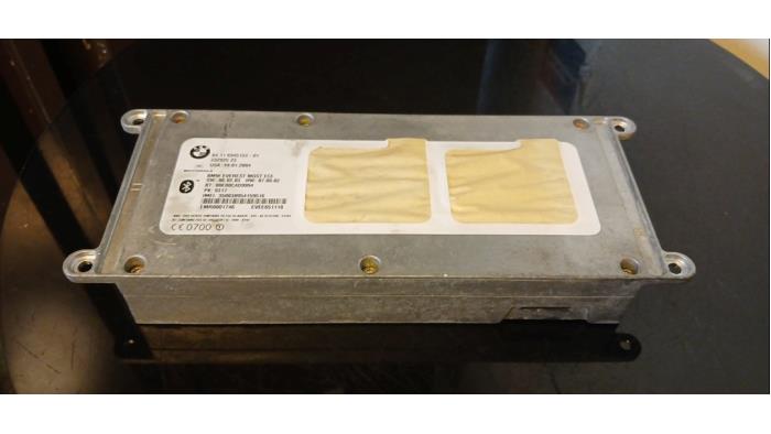 Begagnade Bluetooth-modul BMW 7 serie (E65/E66/E67) 730d 24V Pris € 125,00 Marginaltabell erbjuds av Umit Sloperij