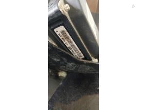 ABS-pump från en Volkswagen Polo IV (9N1/2/3) 1.2 12V 2006
