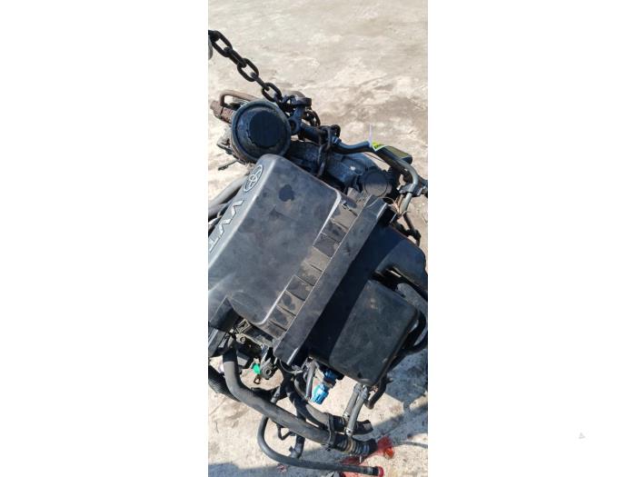 Motor van een Toyota Yaris (P1) 1.0 16V VVT-i 2005