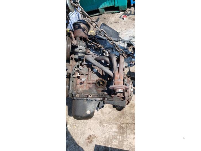 Motor van een Toyota Yaris (P1) 1.0 16V VVT-i 2005