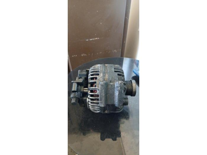 Begagnade Dynamo BMW 1 serie (E87/87N) 116i 1.6 16V Pris € 100,00 Marginaltabell erbjuds av Umit Sloperij