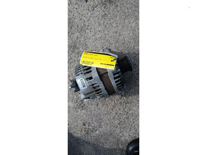 Gebrauchte Dynamo Renault Master III (FV) 2.3 dCi 145 16V FWD Preis € 100,00 Margenregelung angeboten von Umit Sloperij