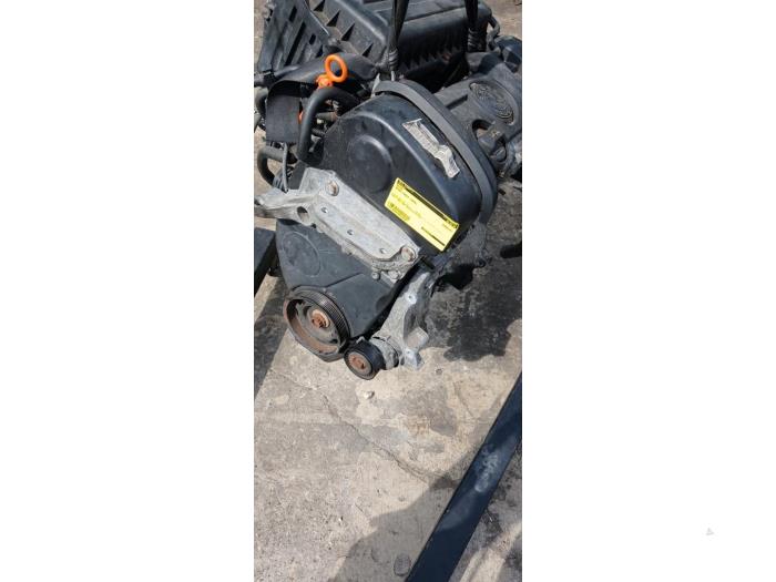 Używane Silnik Skoda Fabia II (5J) 1.4i 16V Cena € 350,00 Procedura marży oferowane przez Umit Sloperij