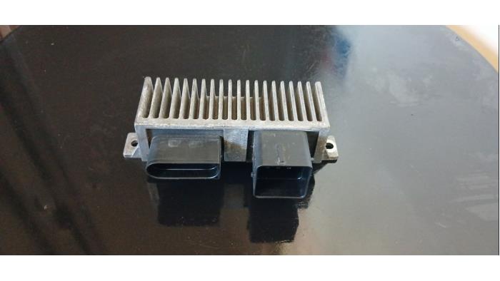 Used Engine management computer Renault Master III (FV) 2.3 dCi 170 16V FWD Price € 100,00 Margin scheme offered by Umit Sloperij