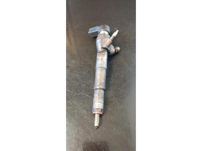 Usagé Injecteurs Renault Megane IV Estate (RFBK) 1.5 Energy dCi 110 Prix € 70,00 Règlement à la marge proposé par Umit Sloperij
