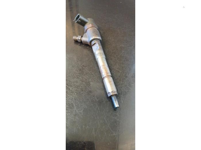 Usagé Injecteurs Peugeot Bipper (AA) 1.3 HDI Prix € 70,00 Règlement à la marge proposé par Umit Sloperij