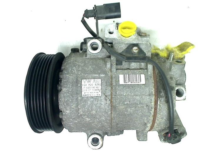 Usagé Compresseur de clim Seat Ibiza IV SC (6J1) 1.4 TDI Prix € 50,00 Règlement à la marge proposé par Autohandel & Demontage Weteringbrug