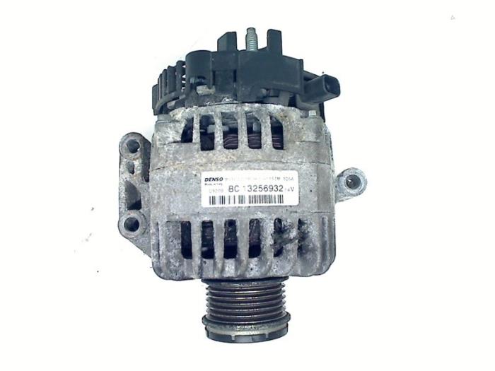 Begagnade Dynamo Opel Corsa D 1.3 CDTi 16V Ecotec Pris € 30,00 Marginaltabell erbjuds av Autohandel & Demontage Weteringbrug
