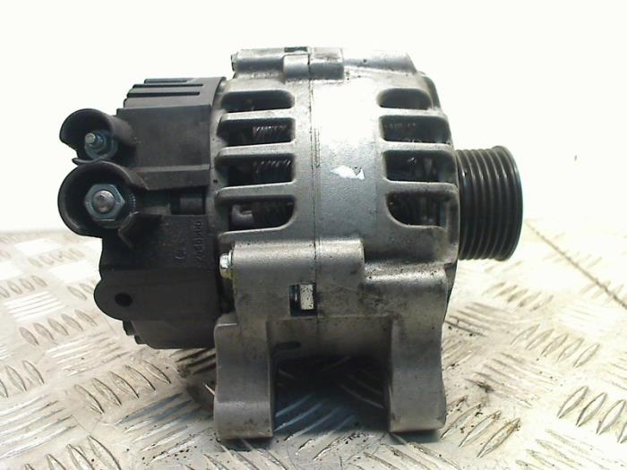 Usagé Dynamo Citroen C5 I Berline (DC) 2.0 HDi 110 Prix € 30,00 Règlement à la marge proposé par Autohandel & Demontage Weteringbrug