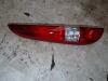 Taillight, left from a Mercedes Vaneo (W414), 2001 / 2005 1.6, MPV, Petrol, 1.598cc, 60kW (82pk), FWD, M166961, 2002-02 / 2005-07, 414.700 2004