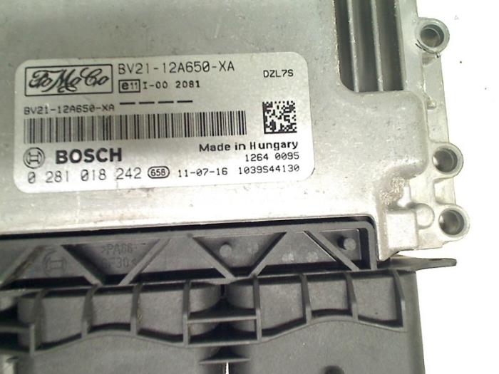 Engine management computer from a Ford Fiesta 6 (JA8) 1.6 TDCi 95 2011