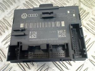 Używane Komputer sterowania silnika Audi Q7 (4LB) 3.0 TDI V6 24V Cena € 50,00 Procedura marży oferowane przez Autohandel & Demontage Weteringbrug