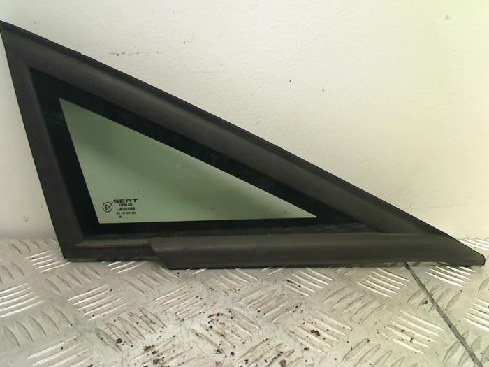 Front vent glass