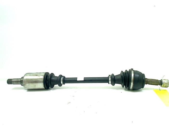 Gebrauchte Antriebswelle links vorne Citroen AX 14 4x4 Kat. Preis € 50,00 Margenregelung angeboten von Autohandel & Demontage Weteringbrug