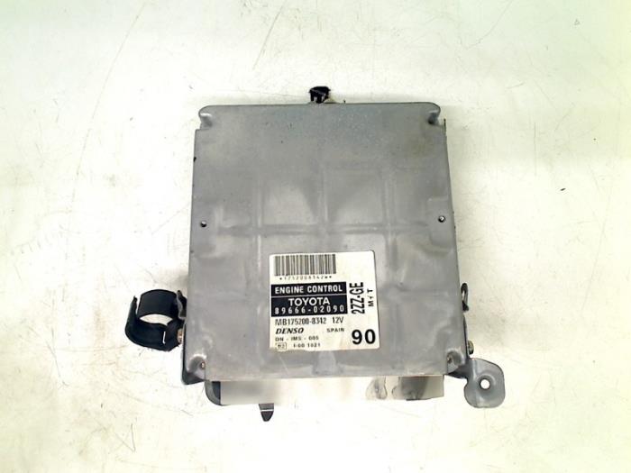 Used Engine management computer Toyota Corolla (E12) 1.8 16V TS VVT-i Price € 75,00 Margin scheme offered by Autohandel & Demontage Weteringbrug