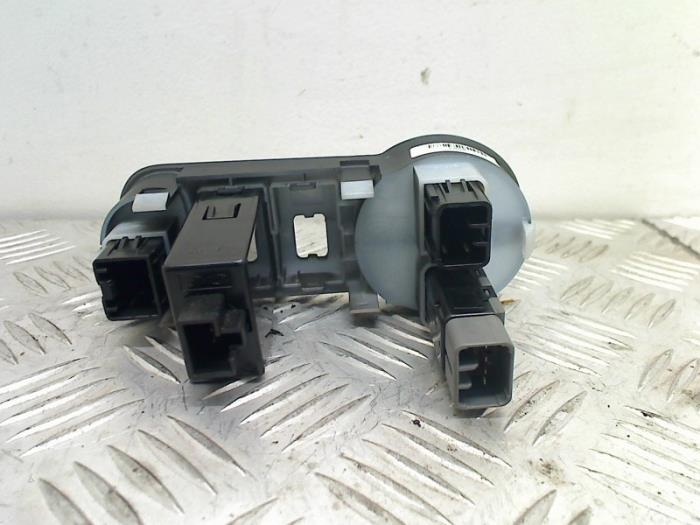 Fog light switch Hyundai i10 1.1i 12V 202002962