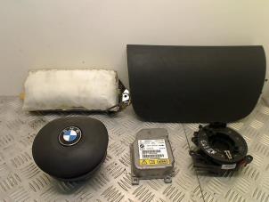 Usados Juego y módulo de airbag BMW X5 (E53) 3.0 24V Precio € 300,00 Norma de margen ofrecido por Autohandel & Demontage Weteringbrug