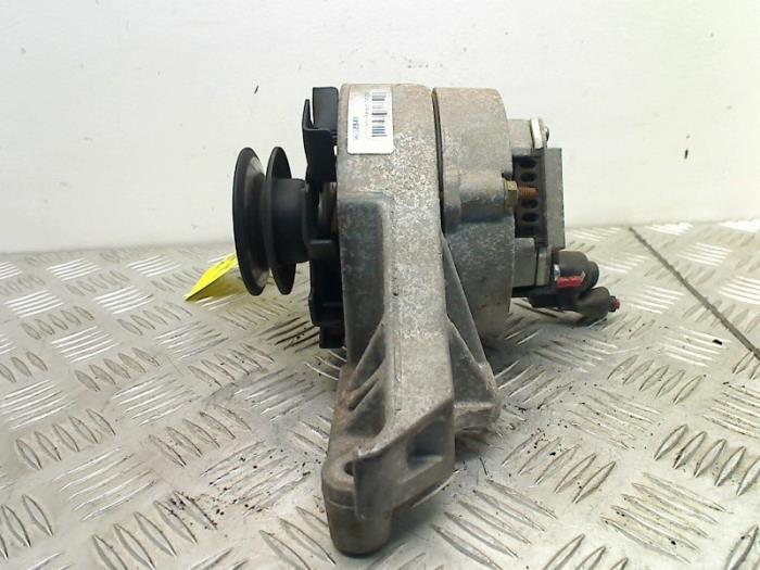 Dynamo from a Renault Twingo (C06) 1.2 Easy Phase I 1994