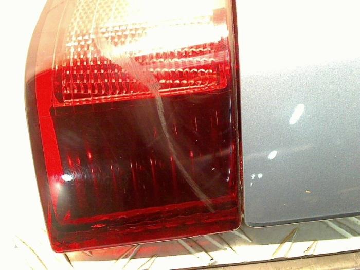 Bouclier thermique échappement d'un Opel Meriva 1.6 16V 2006
