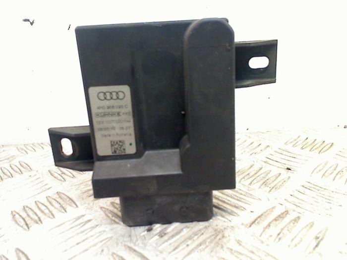 Usagé Module pompe carburant Audi Q7 (4LB) 3.0 TDI V6 24V Prix € 80,00 Règlement à la marge proposé par Autohandel & Demontage Weteringbrug