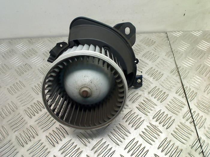 Heating and ventilation fan motor from a Fiat Croma (194) 1.8 MPI 16V 2008