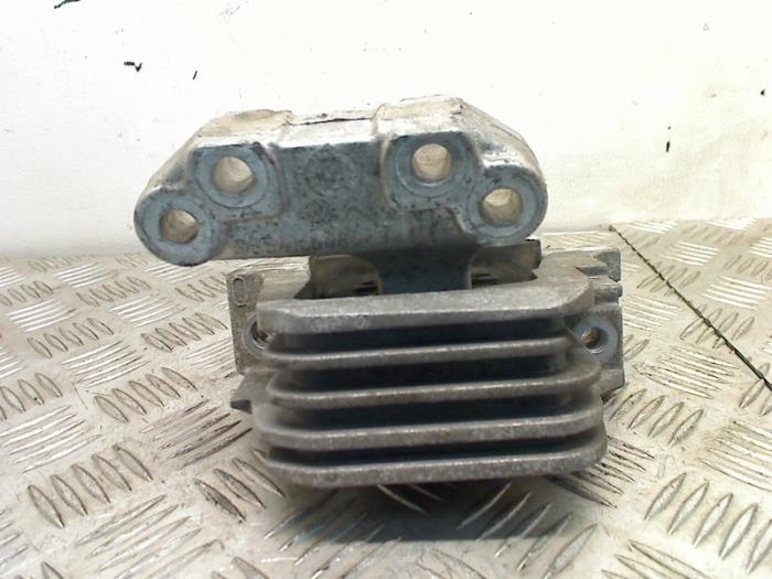 Used Engine mount Peugeot 207/207+ (WA/WC/WM) 1.6 16V VTi Price € 20,00 Margin scheme offered by Autohandel & Demontage Weteringbrug