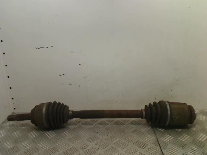 Front drive shaft, right from a Mitsubishi Outlander (CU) 2.0 16V 4x2 2006