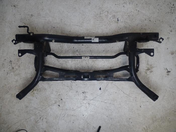 Used Subframe Volkswagen Golf VII (AUA) 2.0 GTI 16V Price € 100,00 Margin scheme offered by Autohandel & Demontage Weteringbrug