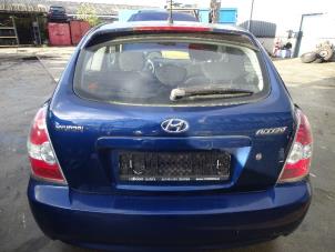 Used Tailgate Hyundai Accent 1.4i 16V Price € 150,00 Margin scheme offered by Autohandel & Demontage Weteringbrug