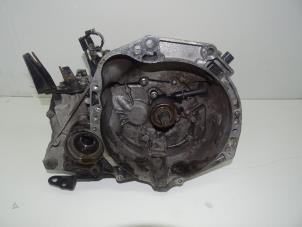 Getriebe van een Nissan Micra (K12) 1.0 16V 2005
