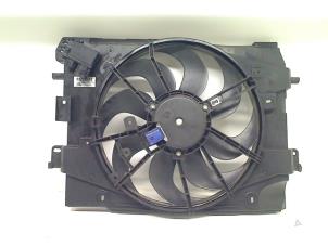 Used Cooling fans Renault Captur (2R) 0.9 Energy TCE 12V Price € 30,00 Margin scheme offered by Autohandel & Demontage Weteringbrug