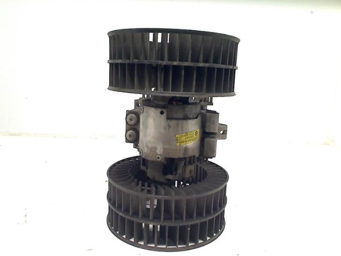 Motor de ventilador de calefactor de un BMW 7 serie (E38) 728iA,iA Executive 24V 1995