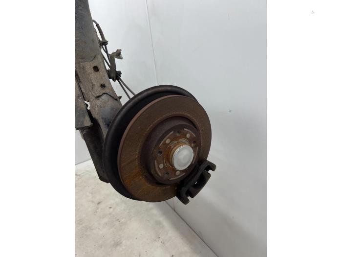 Arbre entraînement roue avant d'un Renault Kangoo Express (FW) 1.5 dCi 90 FAP 2015