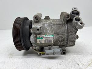 Used Air conditioning pump Renault Clio III (BR/CR) 1.4 16V Price € 50,00 Margin scheme offered by Autohandel & Demontage Weteringbrug