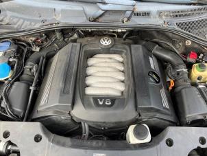 Używane Silnik Volkswagen Touareg (7LA/7L6) 4.2 V8 40V Cena € 2.500,00 Procedura marży oferowane przez Autohandel & Demontage Weteringbrug