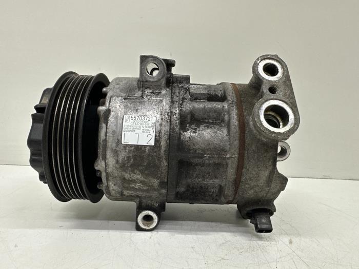 Usagé Pompe clim Opel Corsa D 1.3 CDTi 16V ecoFLEX Prix € 25,00 Règlement à la marge proposé par Autohandel & Demontage Weteringbrug