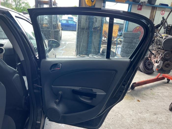 Rear door 4-door, right Opel Corsa D 1.0 Z2HU - 93189341