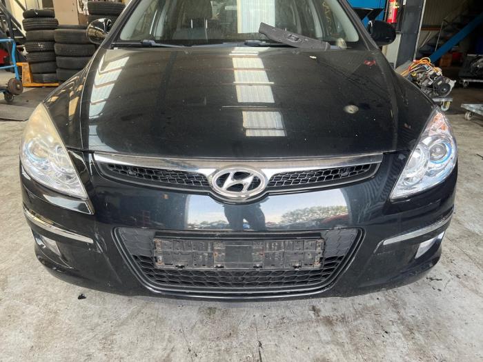 Begagnade Front (komplett) Hyundai i30 Crosswagon (WWH) 1.6 CVVT 16V Pris € 1.200,00 Marginaltabell erbjuds av Autohandel & Demontage Weteringbrug