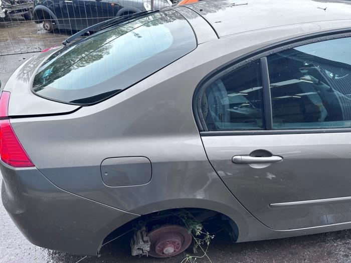 Używane Panel boczny prawy tyl Renault Laguna III (BT) 1.5 dCi 110 Cena na żądanie oferowane przez Autohandel & Demontage Weteringbrug