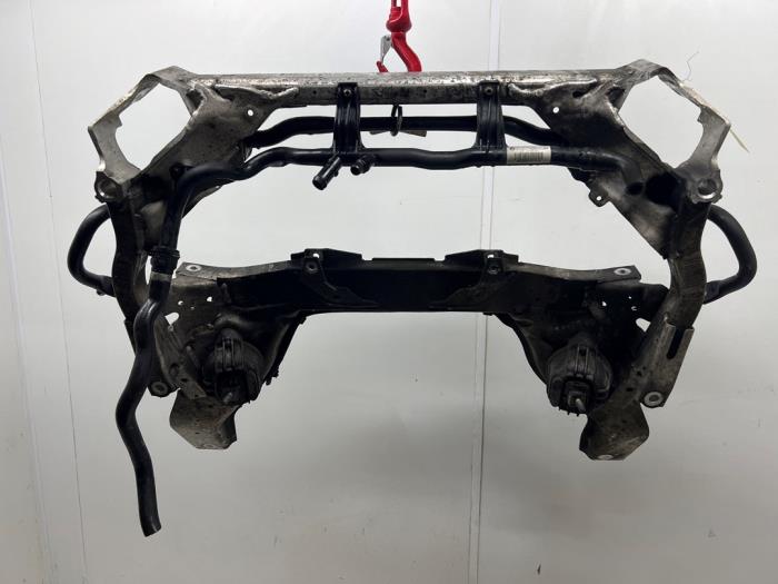 Gebruikte Subchasis BMW 1 serie (E81) 118i 16V Prijs € 75,00 Margeregeling aangeboden door Autohandel & Demontage Weteringbrug