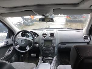 Used Airbag set + dashboard Mercedes ML II (164/4JG) 3.0 ML-320 CDI 4-Matic V6 24V Price € 950,00 Margin scheme offered by Autohandel & Demontage Weteringbrug