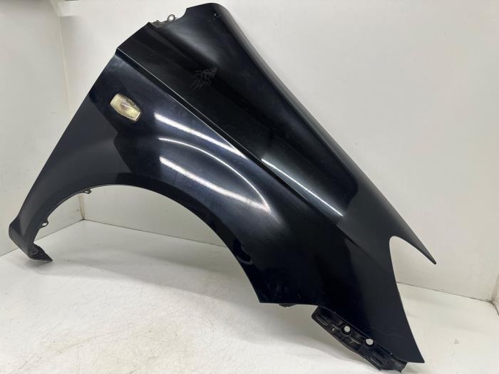 Front wing, right from a Hyundai Getz 1.1i 12V 2006