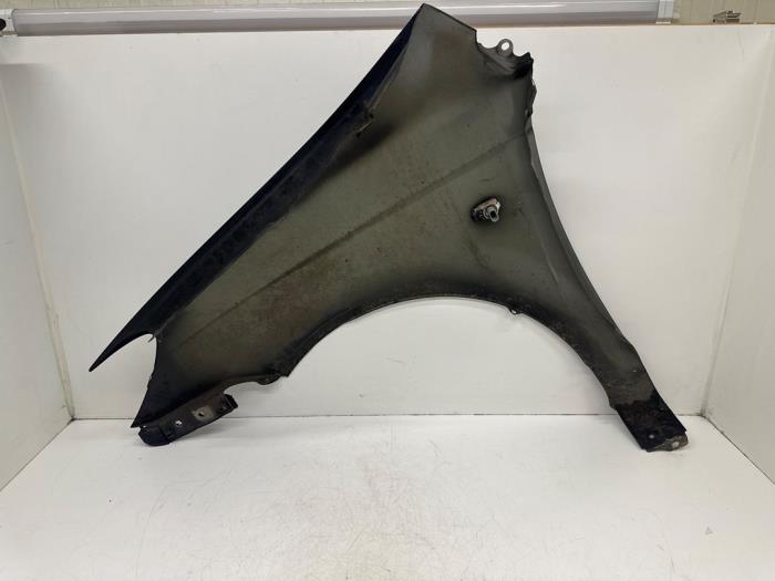 Front wing, right from a Hyundai Getz 1.1i 12V 2006
