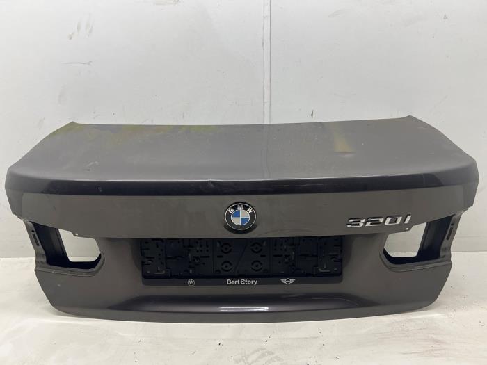 Portón trasero de un BMW 3 serie (F30) 320i 2.0 16V 2016