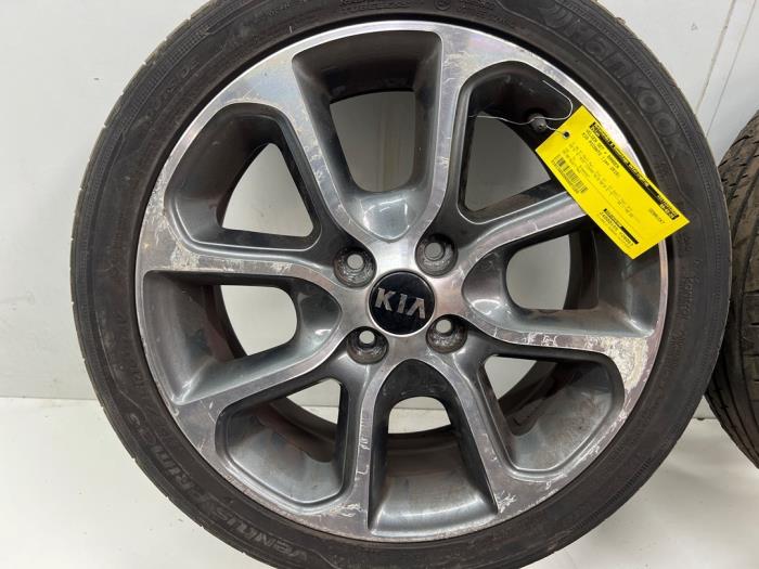 Sport rims set + tires Kia Picanto 1.0 12V - 52910G6400 Alloy KIA