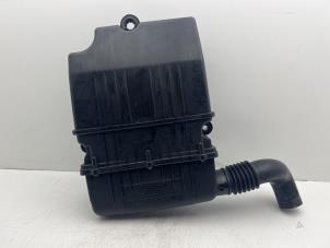 Używane Obudowa filtra powietrza Ford Ka II 1.2 Cena € 145,00 Procedura marży oferowane przez Autohandel & Demontage Weteringbrug